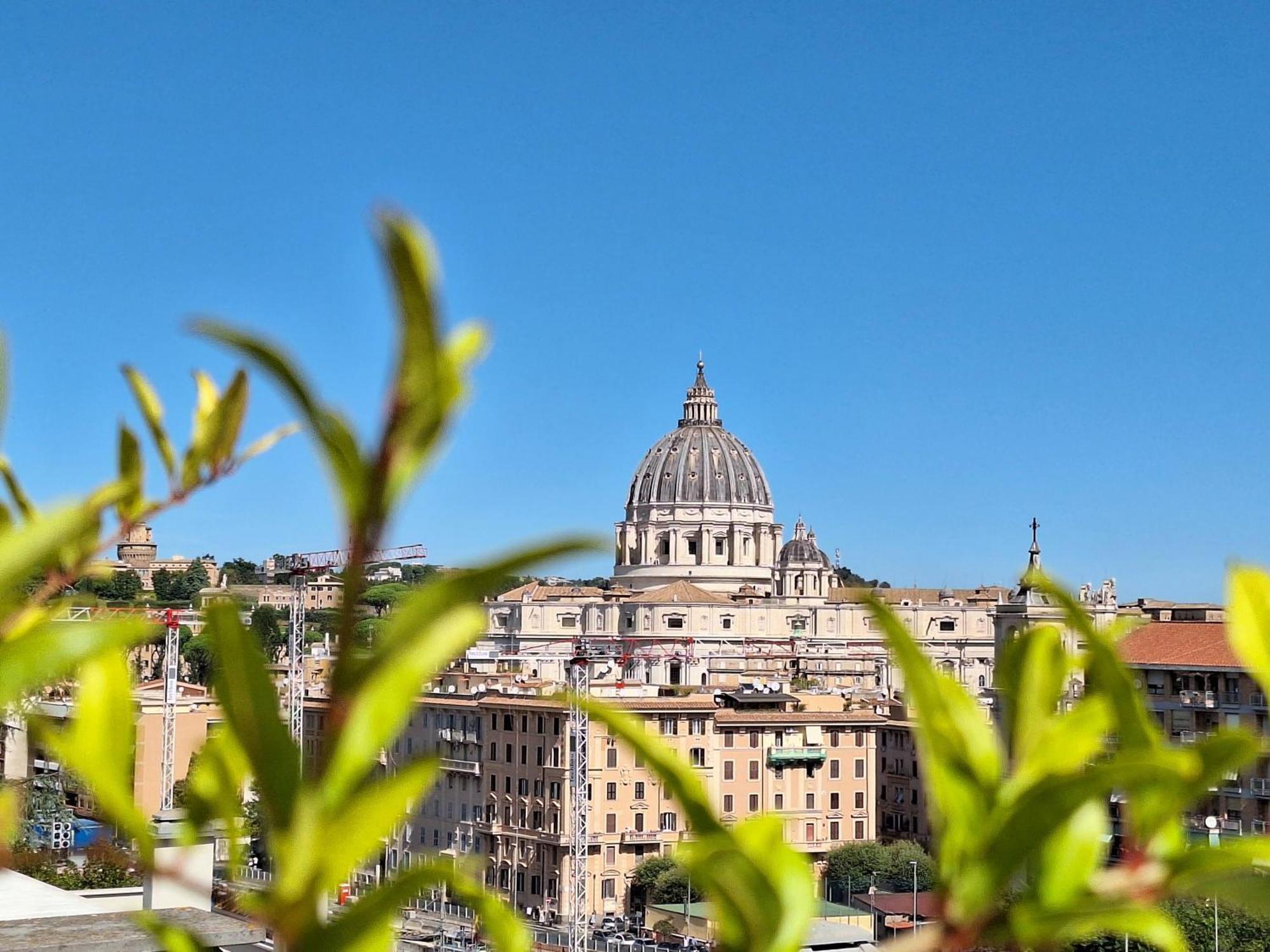 Delmirani'S Book Apartments - Vatican View Rome Bagian luar foto